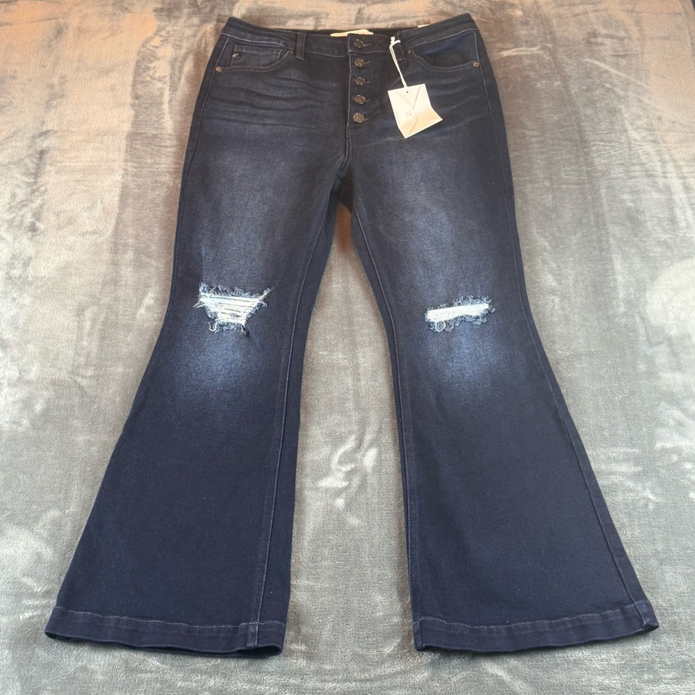 KanCan Women's Jeans NWT Flare Size 15/31 Petite High Rise Dark Wash Button Fly